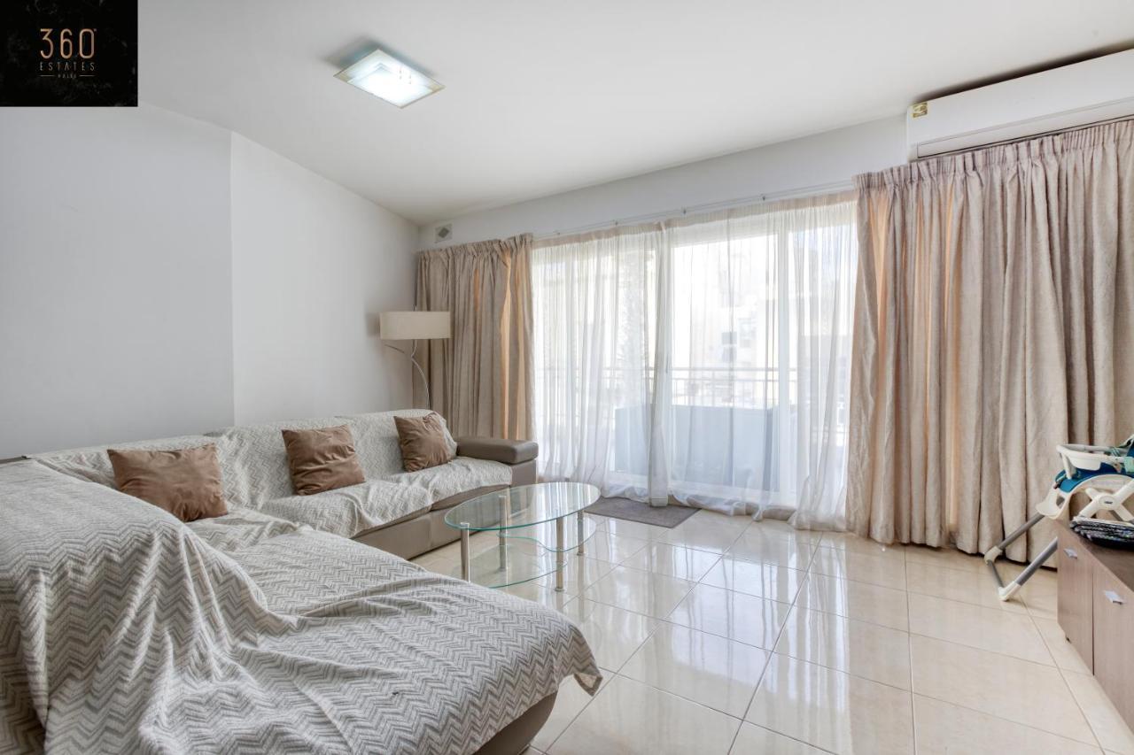 Charming Home Meters From The Seafront With Terrace By 360 Estates St. Paul's Bay Esterno foto