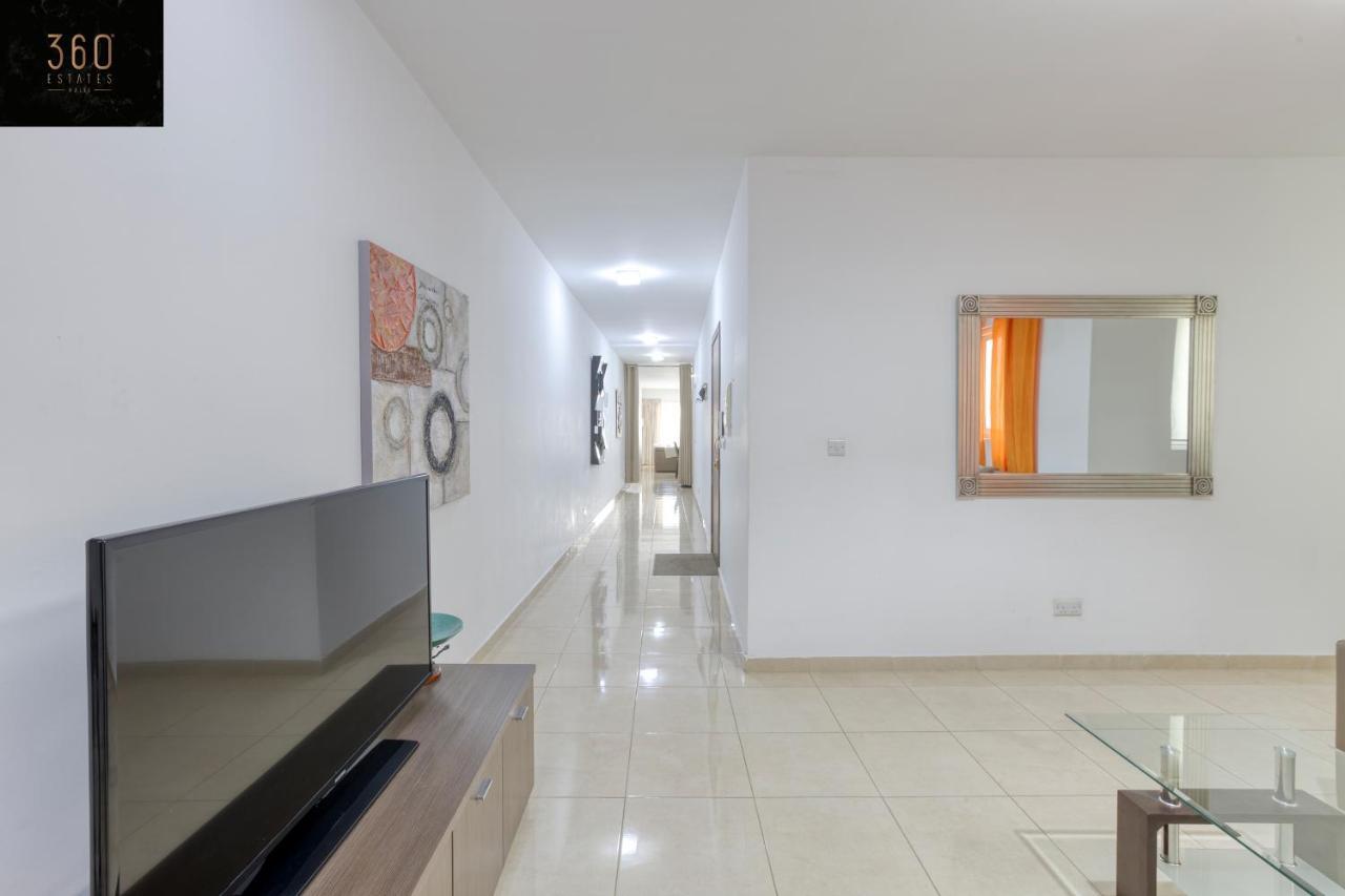 Charming Home Meters From The Seafront With Terrace By 360 Estates St. Paul's Bay Esterno foto