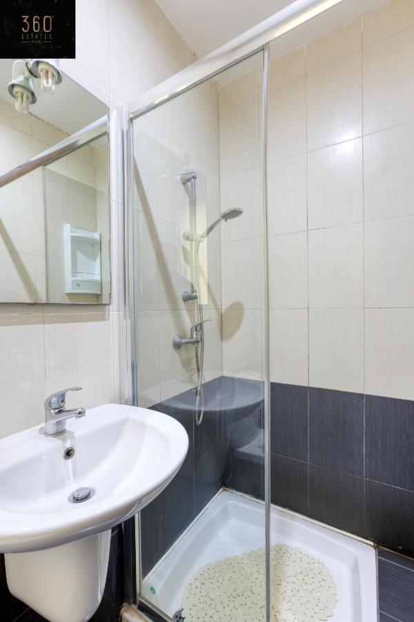 Charming Home Meters From The Seafront With Terrace By 360 Estates St. Paul's Bay Esterno foto